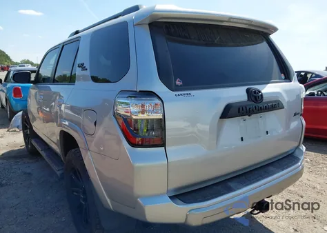 2021 Toyota 4Runner Trd Off Road Premium z USA, uszkodzony, nr VIN JTERU5JRXM5964177